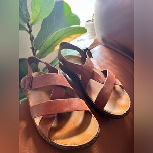 Rust Brown Chaco Wayfarer sandals, size 6